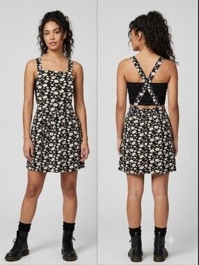 Ali And Kris 90s/Y2K Daisy Pinafore Dress, VGUC, Size M